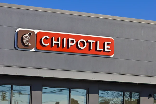 Lafayette, IN - Vers novembre 2015 : Chipotle Mexican Grill Restaurant . — Photo