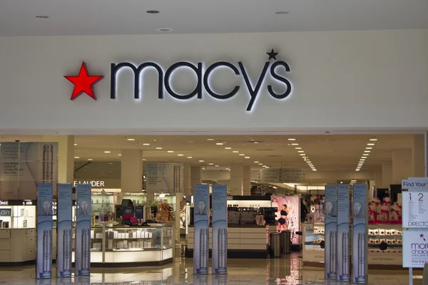 Indianapolis - Circa February 2016: Macy's Department Store. — Stock Photo, Image
