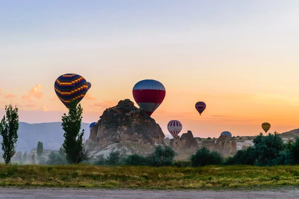 Hot air balloon over Cappadocia, Turkey — Stock Photo, Image