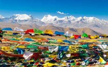 Himalaya Dağları nın görünümü. Tibet