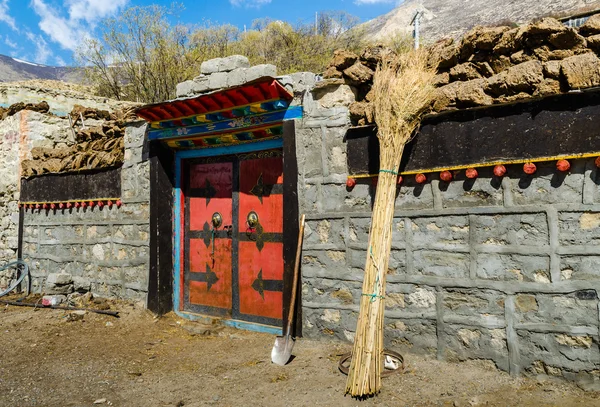 Details zur Architektur des Gebäudes in Tibet — Stockfoto