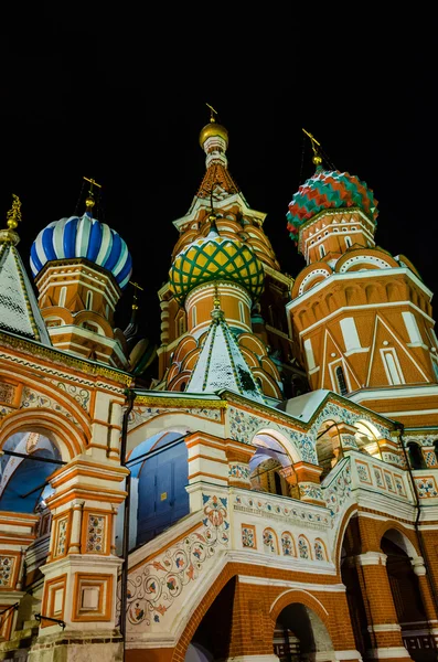 Vista nocturna de St. Catedral de Basilio en Moscú — Foto de Stock