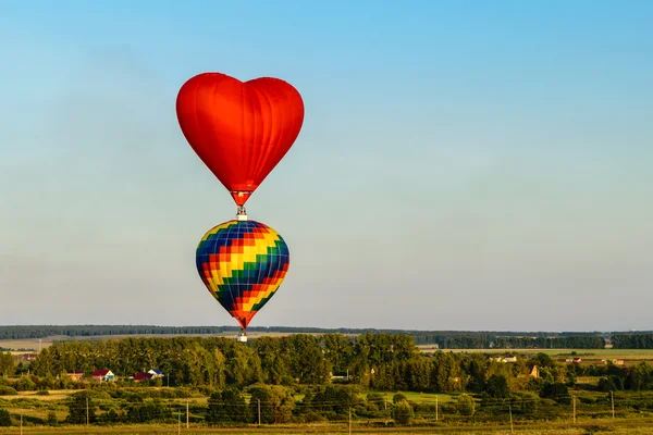 Πολύχρωμα αερόστατα θερμού αέρα — Φωτογραφία Αρχείου