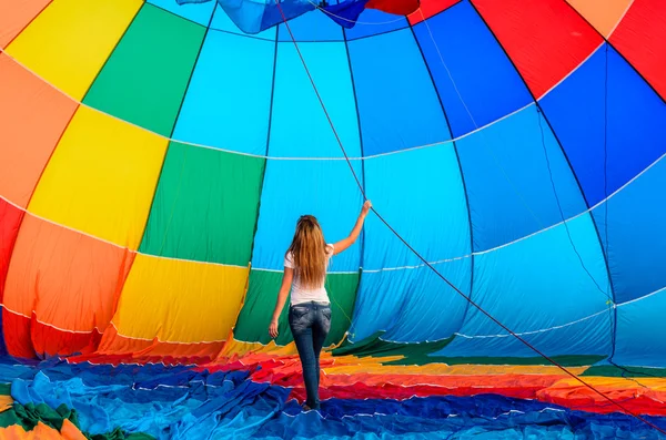 무채색의 뜨거운 공기 풍선 — 스톡 사진