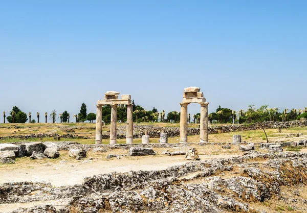 A antiga cidade grega e romana de Hierápolis — Fotografia de Stock