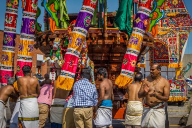 Tamil at arabası festivali Toronto 'da