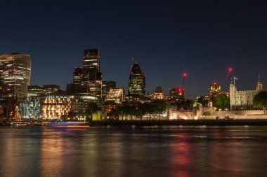 Londra, İngiltere - 12 Haziran 2016: Gece Londra Şehri, uzun süre