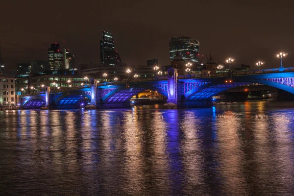 Londra Ngiltere Haziran 2016 Putney Köprüsü Londra Nın Batısındaki Thames Stok Fotoğraf