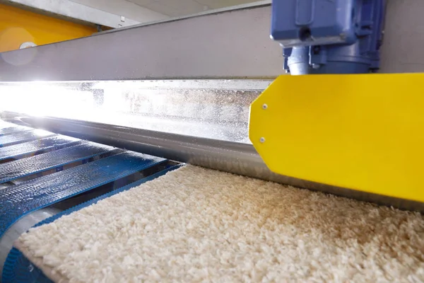 Mesin otomatis dan peralatan untuk mencuci karpet dan dry cleaning — Stok Foto