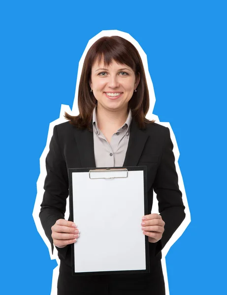 Pretty business woman carrying an empty clipboard. Magazine style isolated — Stock Photo, Image