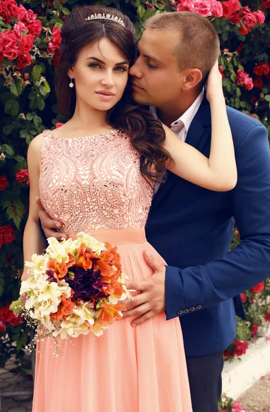 Wedding photo of beautiful tender couple — Stock Photo, Image