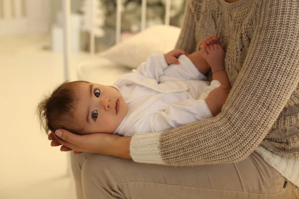 Beautiful mother and her little cute baby boy — Stok fotoğraf