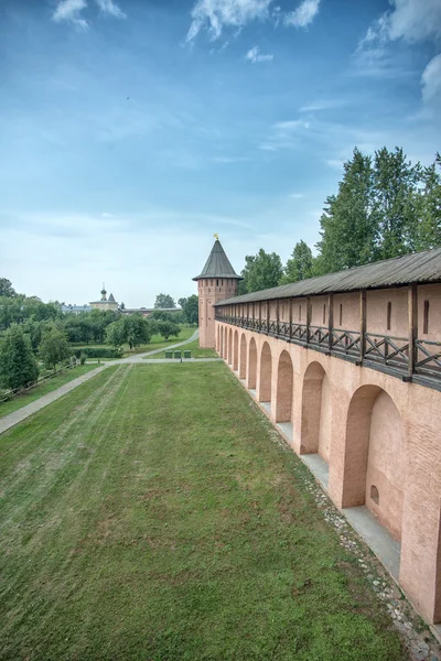 Arkitekturen av den antika staden Suzdal — Stockfoto