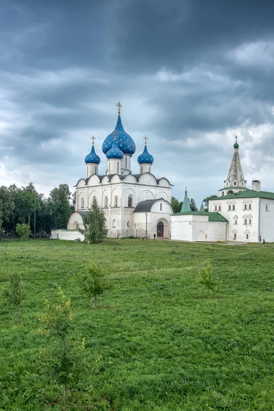 Arkitekturen av den antika staden Suzdal — Stockfoto