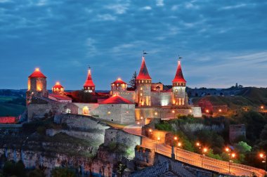 Kamianets-Podilskyi Kalesi, gece, Ukrayna