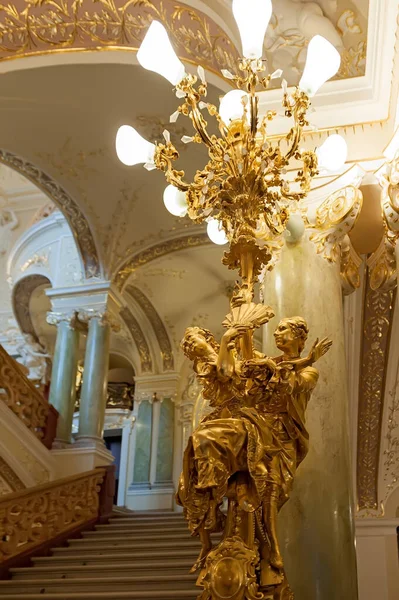 Sisätilat Odessan Oopperassa Balettiteatteri Ukraina — kuvapankkivalokuva