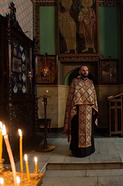 Tiflis Georgia 'daki Sioni Katedrali Rahibi.