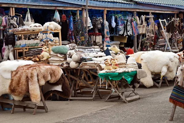 Der Kleine Markt Traditioneller Ukrainischer Sachen Auf Dem Jablunytskyj Pass — Stockfoto
