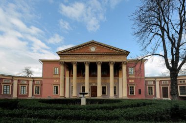 Odesa, Ukrayna 'daki Odesa Sanat Müzesi ile şehir manzarası