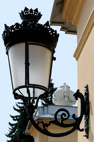 Antigua Linterna Pared Edificio Kiev Ucrania — Foto de Stock