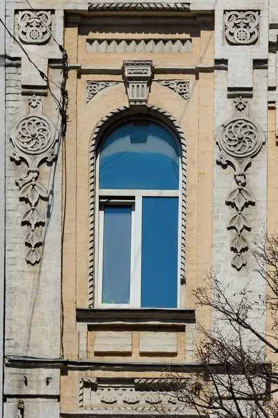 Ornate Homlokzata Egy Régi Épület Kijevben Ukrajna — Stock Fotó