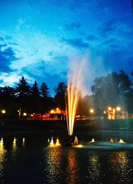 Fontaine Colorée Nuit Kamenets Podolsky Ukraine — Photo