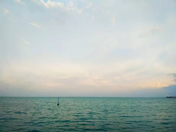 Прекрасные Нежные Цвета Небе Над Черным Морем Закате — стоковое фото