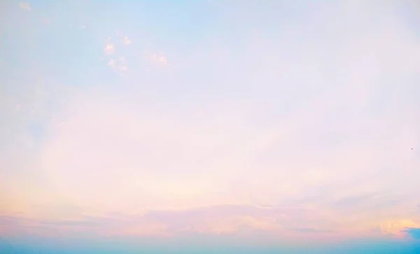 Zachte Kleuren Lucht Bij Zonsondergang Natuurlijke Achtergrond — Stockfoto