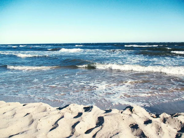 Буряве Море Яскравий Безхмарний День — стокове фото