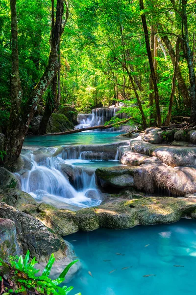 Beautiful waterfall in Thailand tropical forest — Stock Photo, Image