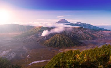 Bromo yanardağ etkin valcano gündoğumu Zamanı