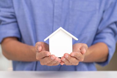 Izgaralı boş defter sayfası