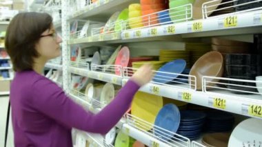 Kadın tabak içinde belgili tanımlık stok seçimi