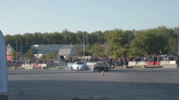 Sport cars performing drift — Stock Video
