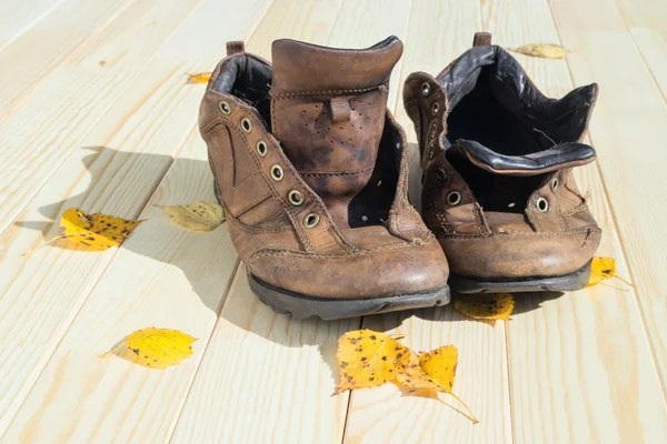 Eski yıpranmış Ayakkabı.