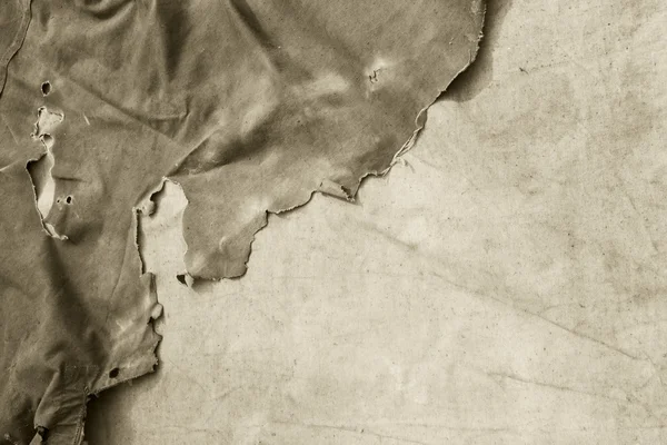 Eski yırtık pırtık kumaş.