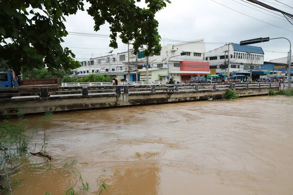 Nakhon Ratchasima Thaimaa Lokakuuta 2020 Monsuunisateiden Meriveden Aiheuttamat Suuret Tulvat — kuvapankkivalokuva