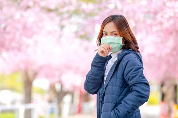 Corona Virus Japan Portrait Traveler Young Asian Woman Wearing Surgical — Stock Photo, Image