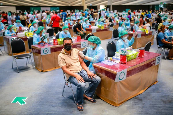 Nakhon Ratchasima Thailand Mei 2021 People Getting Vaccinated Coronavirus Receiving — Stockfoto