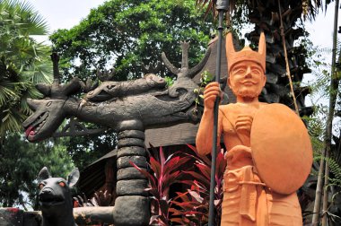 Doğu Nusa Tenggara, Endonezya tarihinde heykel