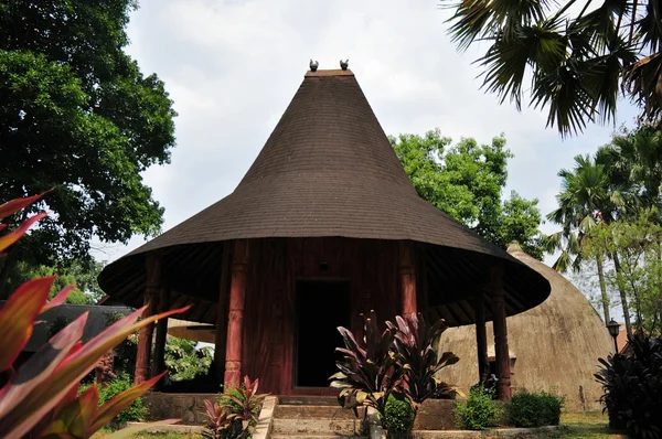 Traditionella house på East Nusa Tenggara, Indonesien — Stockfoto