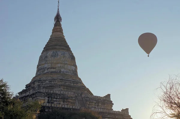 Shwesandaw buddhistiske tempel i Bagan, Myanmar - Stock-foto