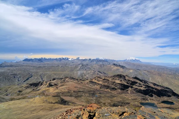 Huayna Potosí en Cordillera Real, Andes Bolivianos —  Fotos de Stock