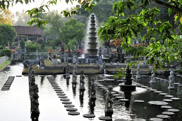 Vatten palatset av Tirta Gangga, Bali, Indonesien — Stockfoto