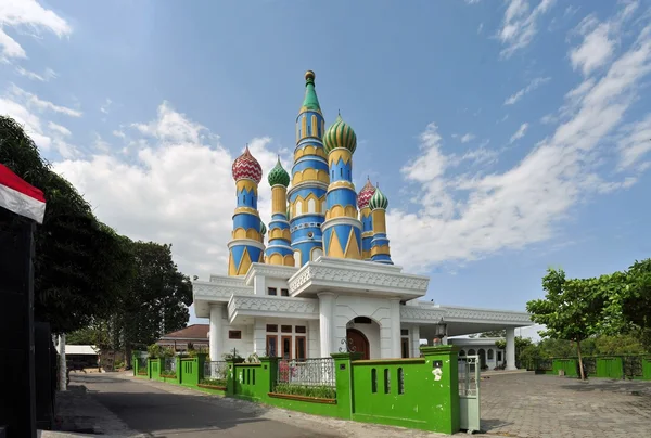 Mosque styled after St. Basils Cathedral — Stock Photo, Image