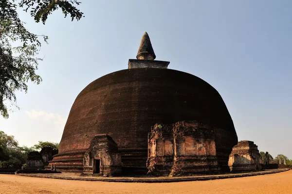 Rankoth Vehera σε αρχαία πόλη Polonnaruwa, Σρι Λάνκα — Φωτογραφία Αρχείου