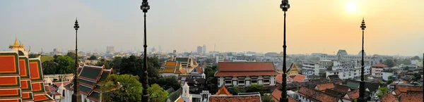 Cityscape in stedelijke Bangkok, hoofdstad van Thailand — Stockfoto