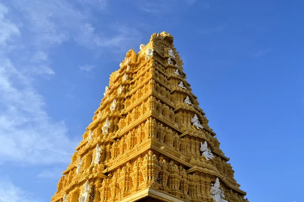 Hindu Temple at Chamundi Hills in Mysore, India — Stock Photo, Image