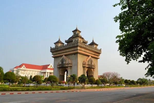 Patuxai kemer anıt, zafer kapısı, Vientiane, Laos. — Stok fotoğraf