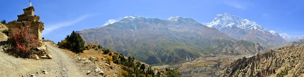 Landschap in Annapurna bergketen, Himalaya — Stockfoto